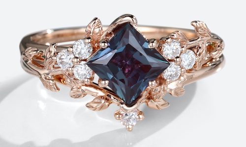 Rose Gold Princess Shaped Alexandrite Rings with Leaf Shaped Curved Ring Set (1)