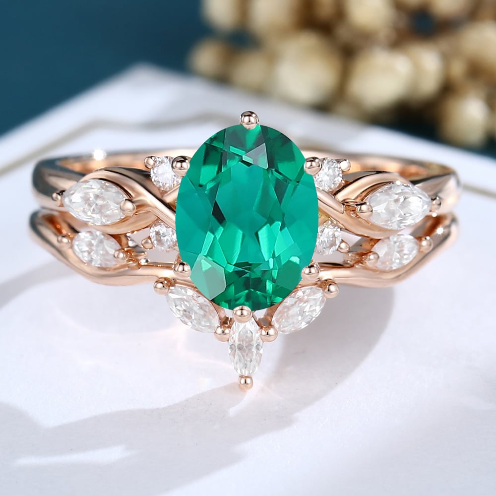 LisaJewelryUS Oval Cut Emerald Rose Gold Engagement Ring Set