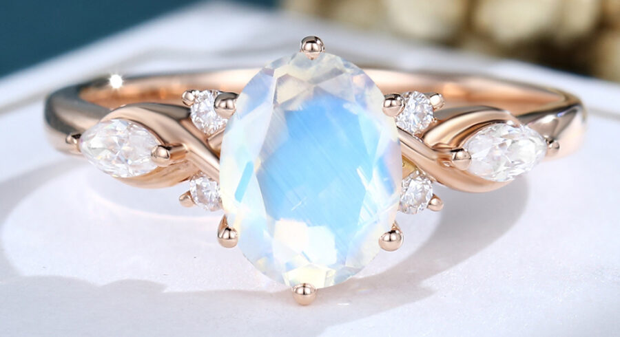 LisaJewelryUS Oval Cut Moonstone Rose Gold Vintage Engagement Ring