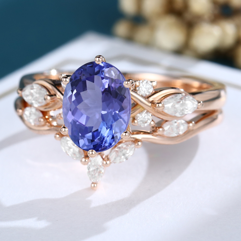 LisaJewelryUS Oval Cut Tanzanite Rose Gold Engagement Ring Set