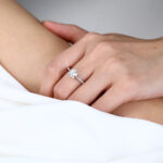 Round Cut Lab Grown Diamond Graduated 6-Prong Engagement Ring (3)