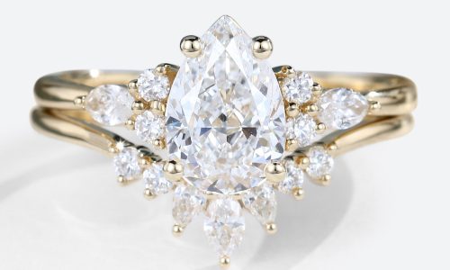 Yellow Gold 1.5 Carat Pear Shaped Lab Diamond Engagement Ring Set (1)