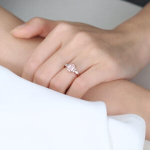 1.5ct Lab Grown Pink Diamond​ Ring Emerald Cut Twisted 6-Prong Ring in Rose Gold