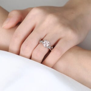 Solitaire Pink Diamond Ring 1ct Round Lab Diamond 4-Prong Ring in White Gold