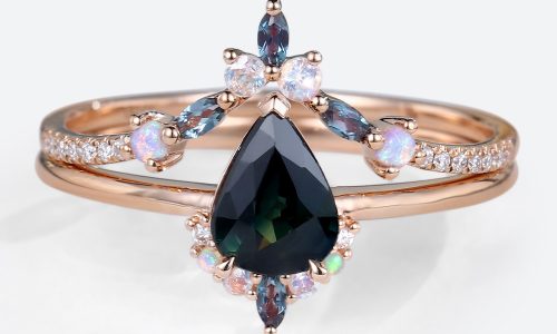 Engagement Ring Green Sapphire Vintage Wedding Ring Set