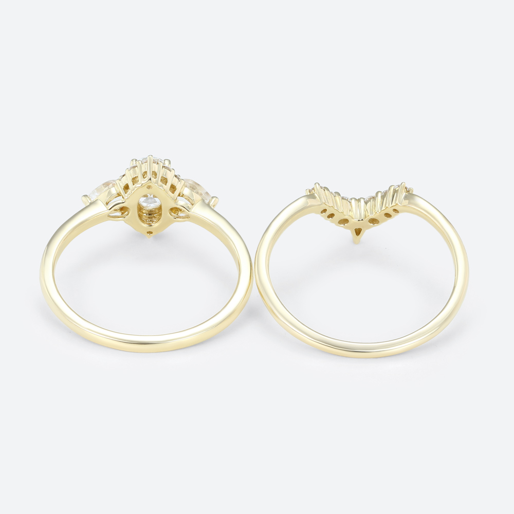 0.5ct Colorless VS+ Oval Cut Lab Grown Diamond Vintage Halo 4-Prong Bridal Ring Set (3)