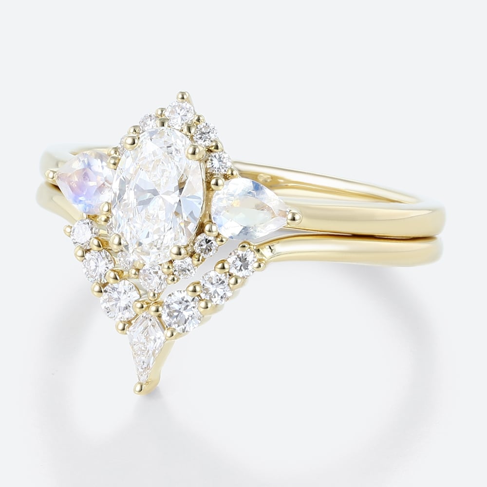 0.5ct Colorless VS+ Oval Cut Lab Grown Diamond Vintage Halo 4-Prong Bridal Ring Set (4)