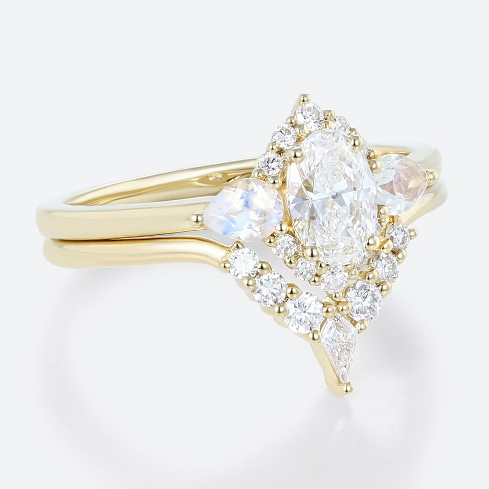 0.5ct Colorless VS+ Oval Cut Lab Grown Diamond Vintage Halo 4-Prong Bridal Ring Set (5)