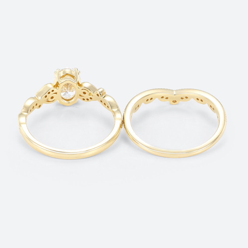 1ct Colorless VS+ Oval Cut Lab Grown Diamond Vintage Milgrain Split Prong Bridal Ring Set in Yellow Gold (3)