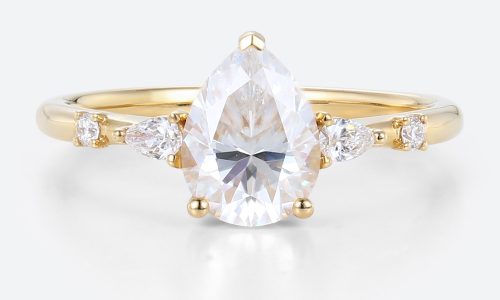 Yellow Gold Pear Shape Ring Lab Grown Diamond Simple Engagement Rings Yellow Gold Pear Shape Ring Lab Grown Diamond Simple Engagement Rings