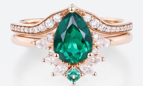 Women's Emerald Ring Pear Shaped Engagement Rings with Wedding Bands