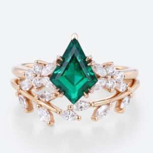 Lab Grown Emerald Ring​ Nature-Inspired Emerald Wedding Ring Sets