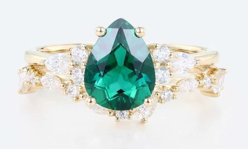 Pear Shaped Gold Womens Wedding Ring Sets Lab Emerald Promise Ring