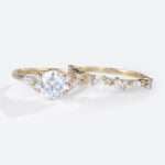 Round Cut Vintage Moissanite Rings 1ct Classic Round Engagement Ring Set in yellow gold