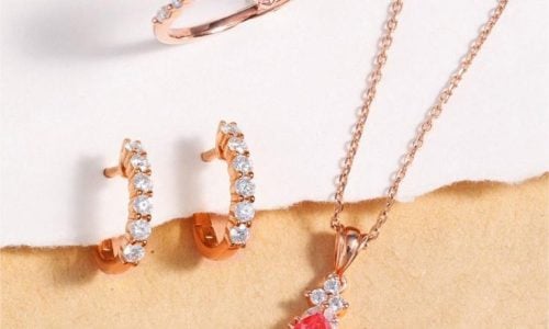 Jewelry Trends for 2025: What's Hot in Engagement Rings, Necklaces, Earrings, and Seasonal Styles
