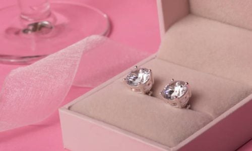 how to clean diamond earrings​?