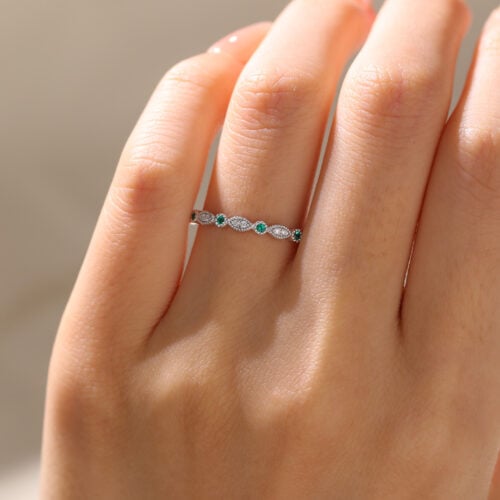 Solid Gold Round Cut Emerald & Diamond Anniversary Wedding Ring Vintage Stackable Bands