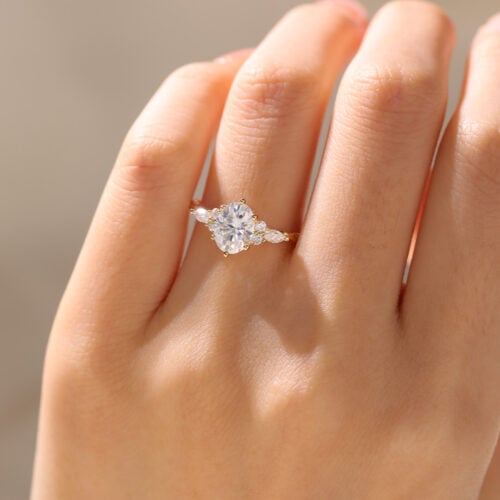 Oval Cut Moissanite Cluster Engagement Rings 34 Twisted Bridal Ring