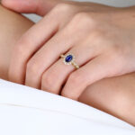 0.6ct Oval Lab Sapphire Rings Gold Vintage Halo Engagement Rings in Yellow Gold