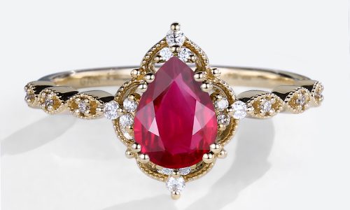 Vintage Lab Ruby Rings 1.2ct Pear Shaped Ruby Engagement Ring in Yellow Gold