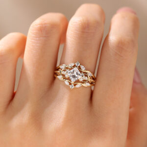 Princess Cut Lab Grown Diamond Timeless Vintage 4-Prong Engagement Ring Set