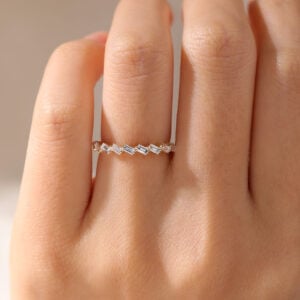 Yellow Gold Baguette Cut Diamond Haif Eternity Lab Diamond Simple Rings
