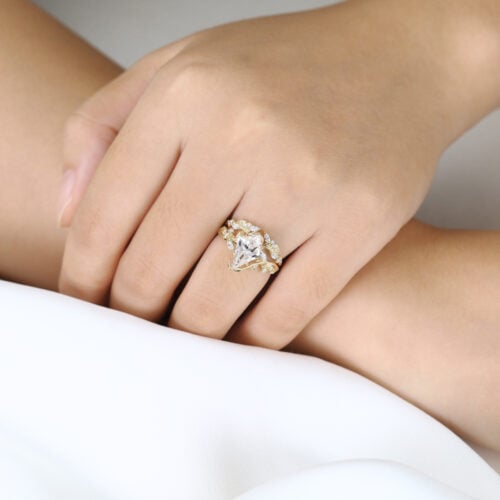 Lab Created Diamond Rings​ Set 1.2ct Kite Cut Lab Diamond Engagement Ring Vine & Leaf Bridal Ring Set in Yellow Gold