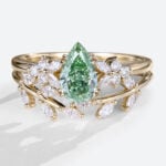 Pear Cut Lab Green Diamond Ring​ Set 1.5ct Petal Cluster Bridal Ring Set in Yellow Gold