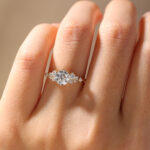 Lab Grown Diamond Ring Round Cut Unique Cluster Engagement Rings