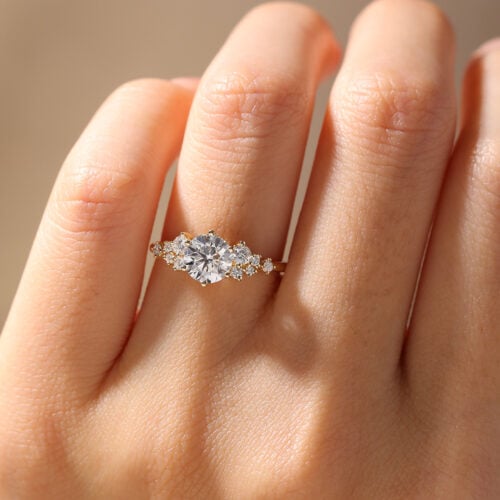 Lab Grown Diamond Ring Round Cut Unique Cluster Engagement Rings