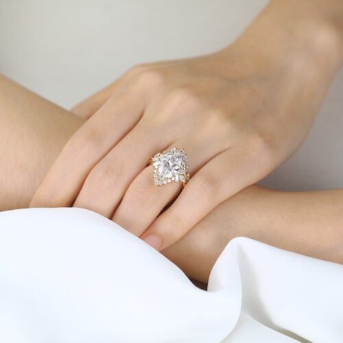 Marquise Cut Lab Grown Diamond Rings Set 3ct Floral Halo Ring Set in Yellow Gold