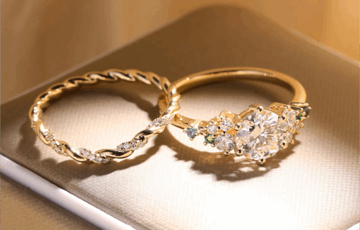How to Mix Metals in Jewelry: Gold, Silver & Rose Gold Style Tips How to Mix Metals in Jewelry: Gold, Silver & Rose Gold Style Tips