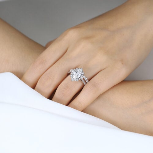Oval 2 Carat Lab Grown Diamond Ring​ set Royal Halo Bridal Ring in White Gold