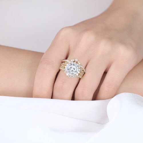 Halo Lab Diamond Ring Set 2ct Round Luxury 4-Claw Prong Bridal Ring in Yellow Gold