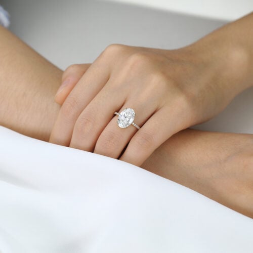 Lab Diamond Oval Cut Engagement Rings​ 4ct Classic Pave 4-Prong Engagement Ring in Yellow Gold