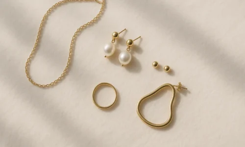 How to Build a Jewelry Capsule Wardrobe for the Holiday Season