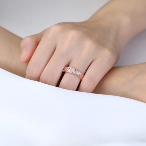Marquise Wide Band Lab Diamond Ring with Leaf-Engraved Design in Rose Gold