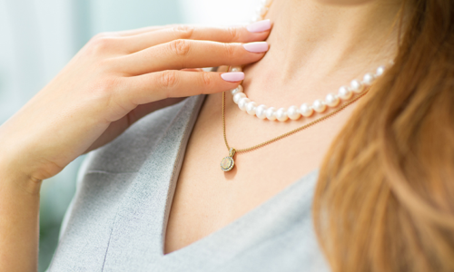 Jewelry for Real Life: Pieces That Age Beautifully With You