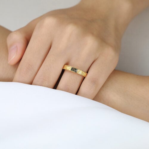 Baguette Cut Moss Agate Wide Band Bezel-Set Leaf Engraved Wide Band in Yellow Gold