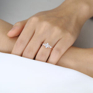 0.5ct Marquise Cut Lab Grown Diamond Rings​ Cluster 4-Prong Engagement Ring in Rose Gold