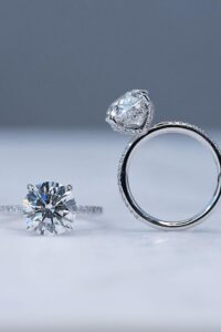 10 Tips for Buying a Lab Diamond Engagement Ring for Valentine’s Day