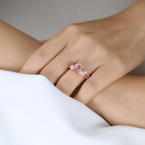 1.2ct Pear Cut Pink Sapphire Ring​ Set with Curved Wedding Ring Set in Rose Gold