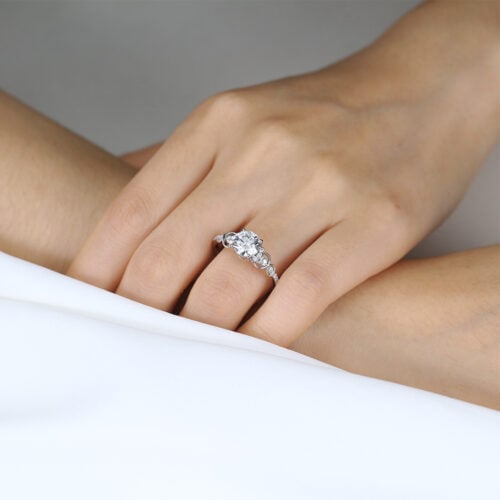 Vintage Infinity Round Lab Diamond Ring | Twisted Band in White Gold